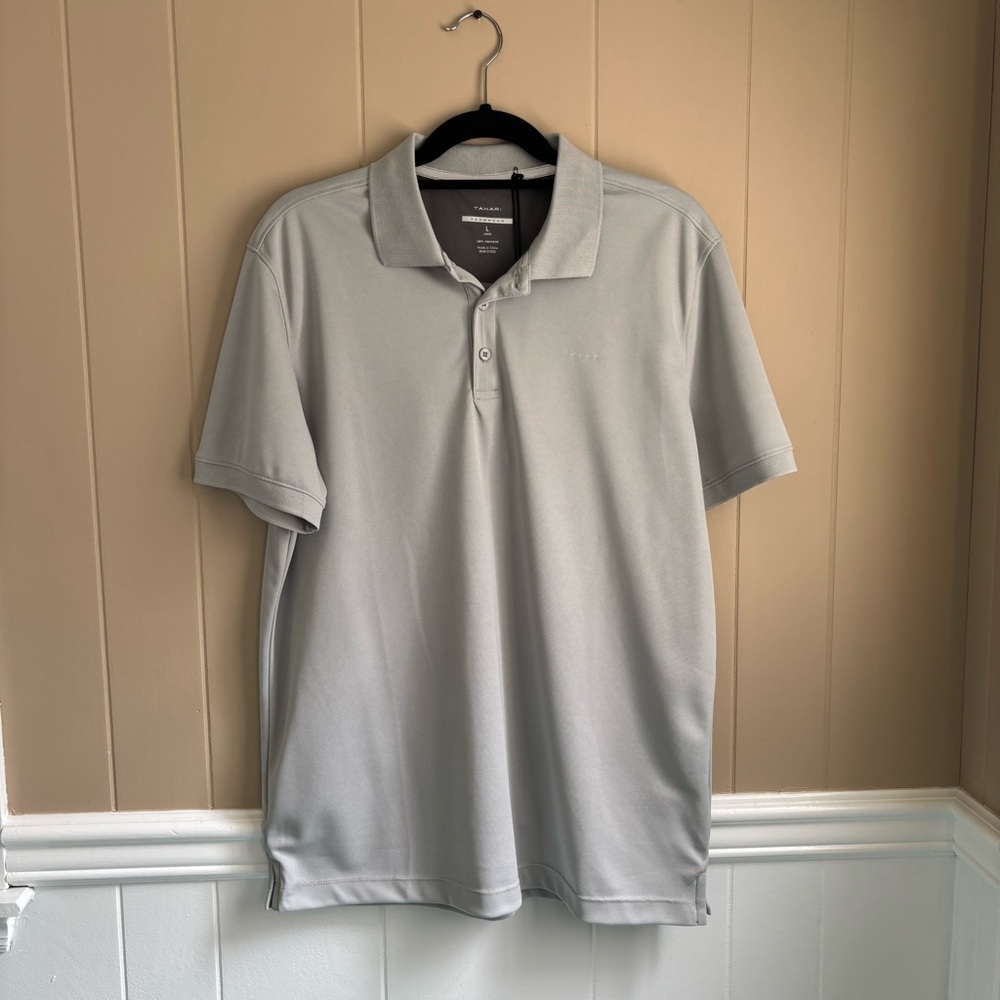 Tahari Techwear Classic Gray Men’s Short Sleeve Polo Shirt. NWT. Size Large.